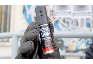 Spray al peperoncino per poliziotti e carabinieri .. -  Il Portale  della Sicurezza Stradale