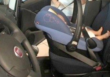 Pisa, neonato muore per lo scoppio dell'airbag dopo un tamponamento: era  nell'ovetto sul .. -  Il Portale della Sicurezza Stradale