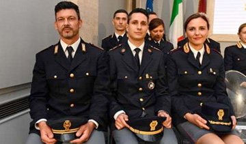 Polizia Di Stato Roma Cerimonia Di Presentazione Dei Nuovi Distintivi Di Qualifica Asaps It Il Portale Della Sicurezza Stradale